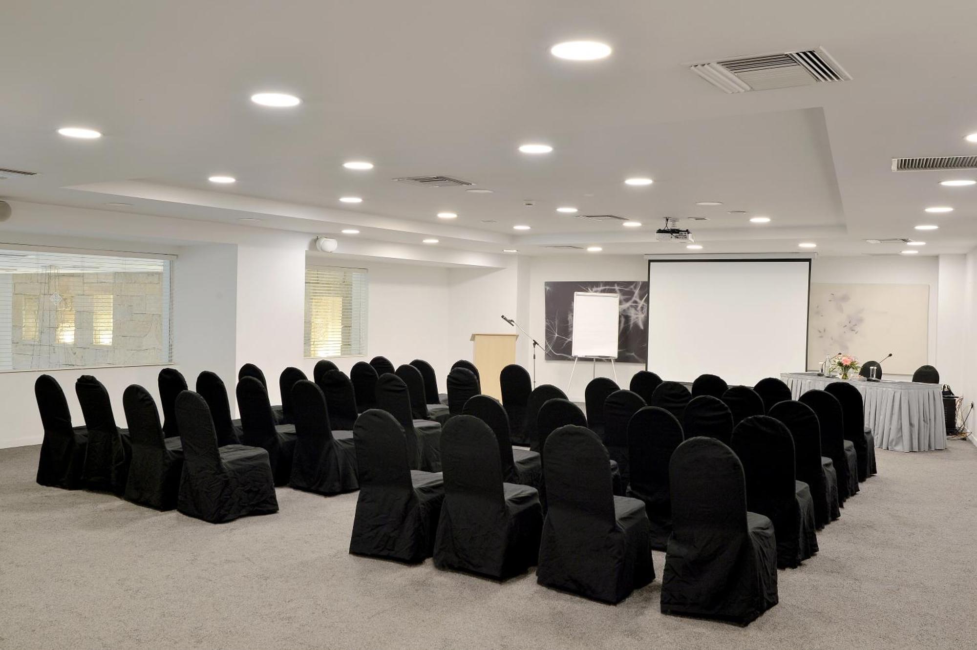 מלון Athenaeum Grand